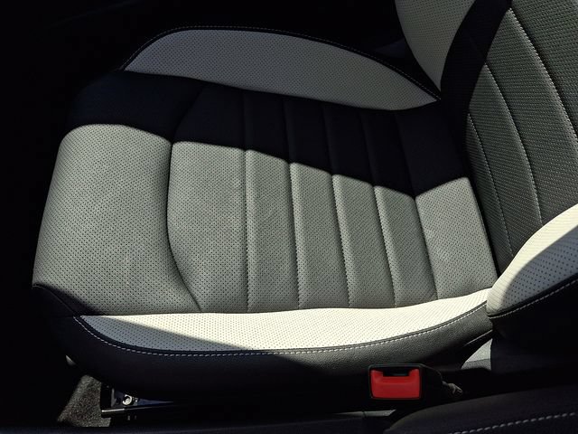 Certified 2025 Volkswagen Taos SEL AWD/4WD image 26