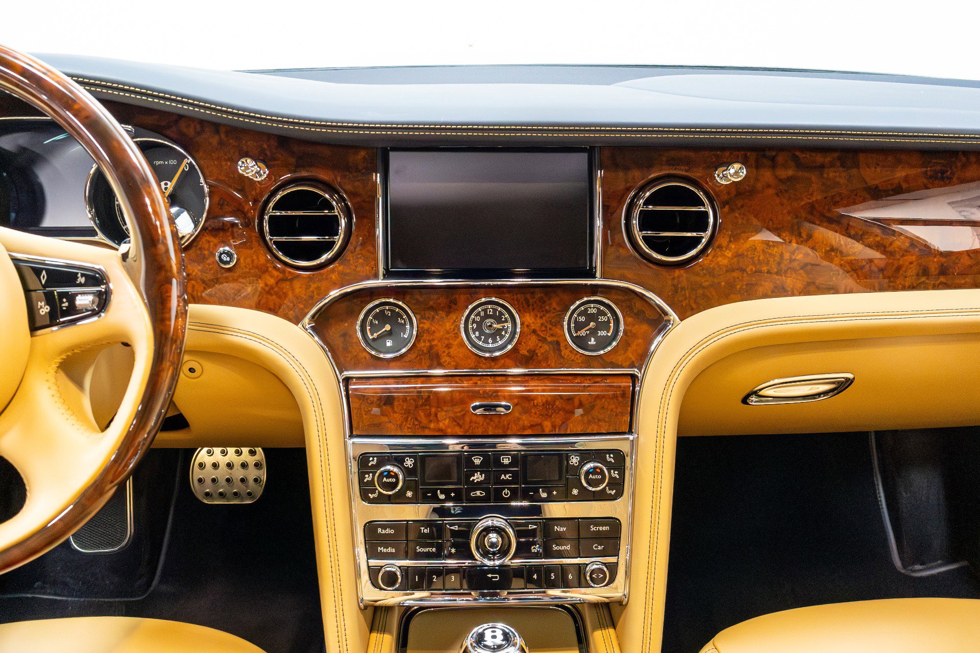 Used 2017 Bentley Mulsanne image 39