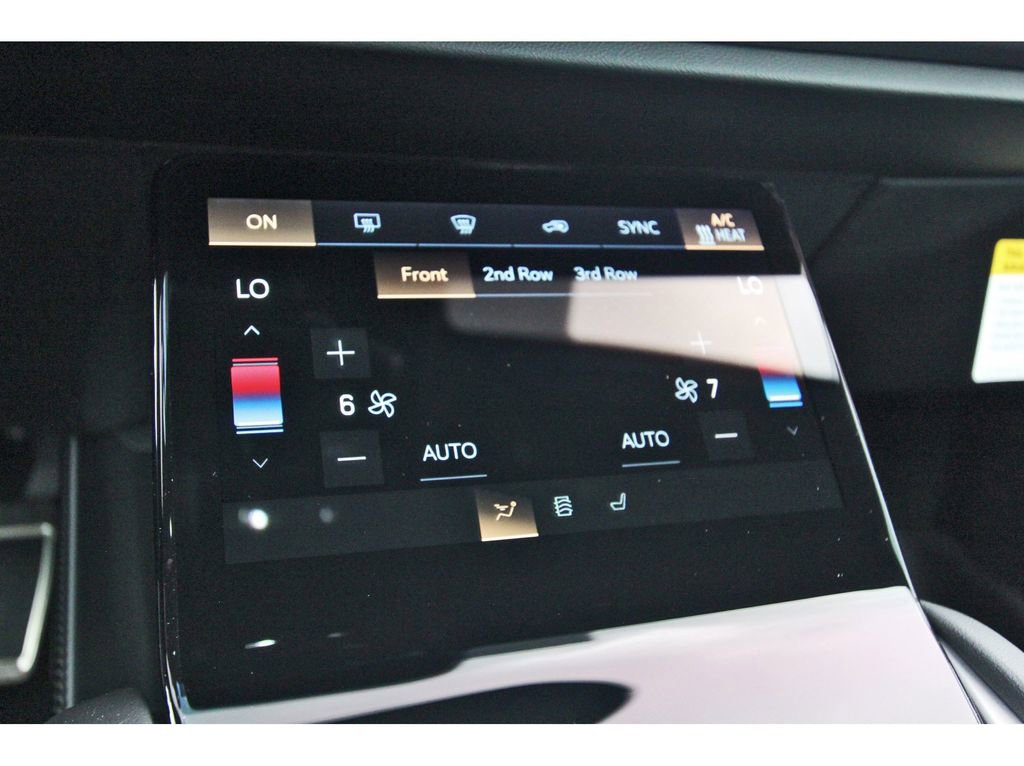 New 2026 Cadillac Vistiq Premium Luxury AWD/4WD image 20
