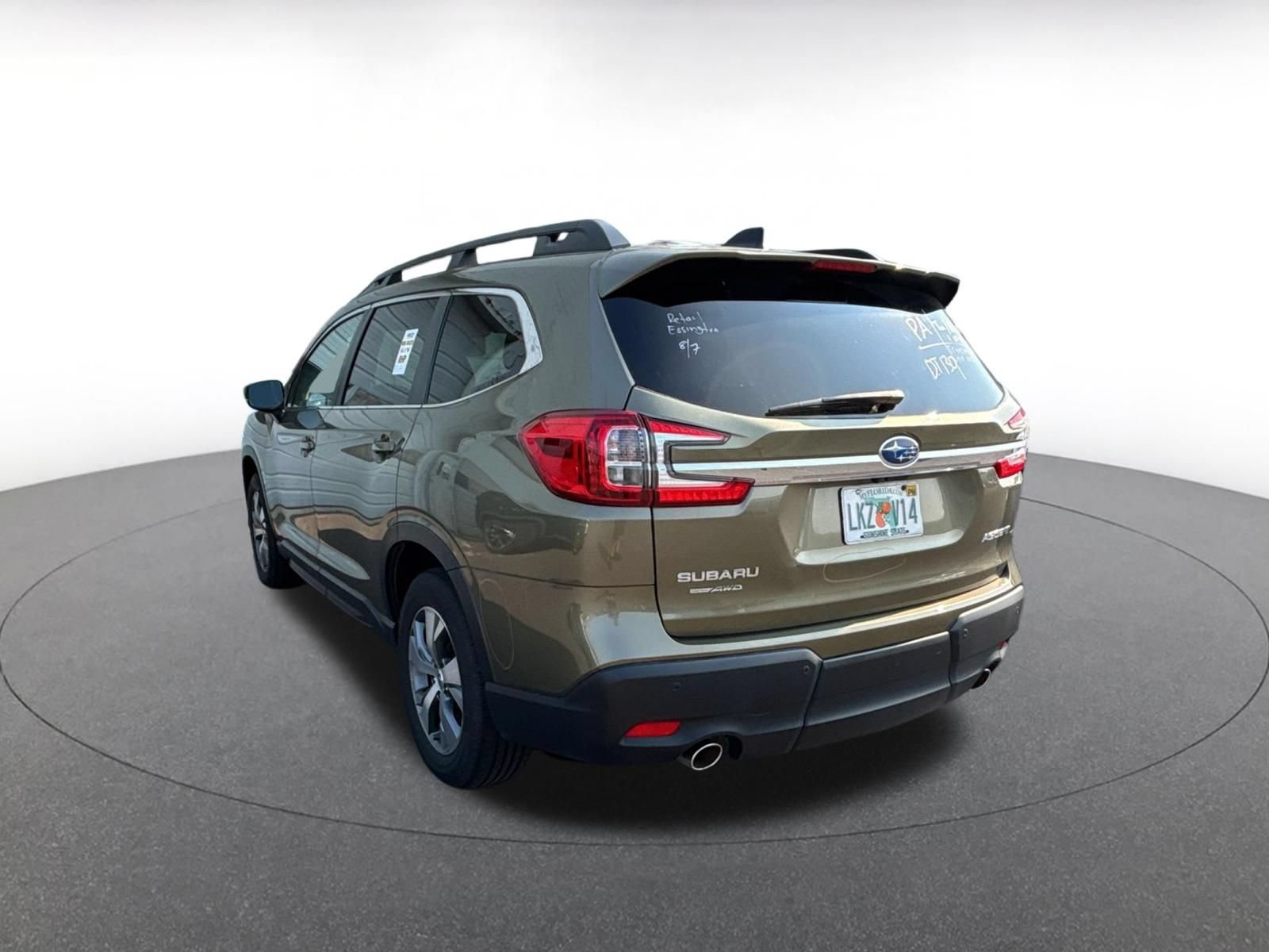 Used 2024 Subaru Ascent Premium w/ Convenience Package AWD/4WD image 7