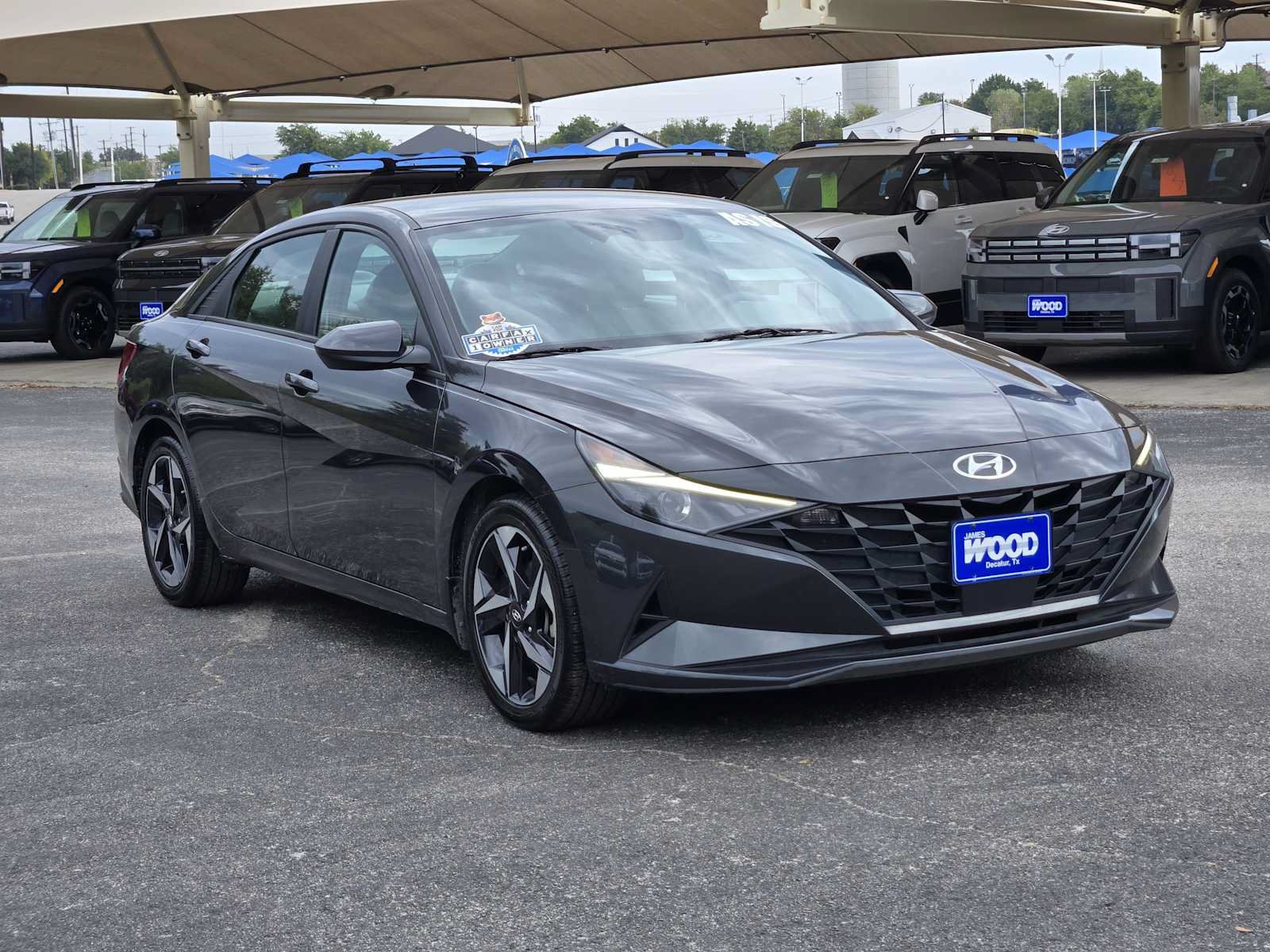 Used 2023 Hyundai Elantra SEL w/ Convenience Package FWD image 2