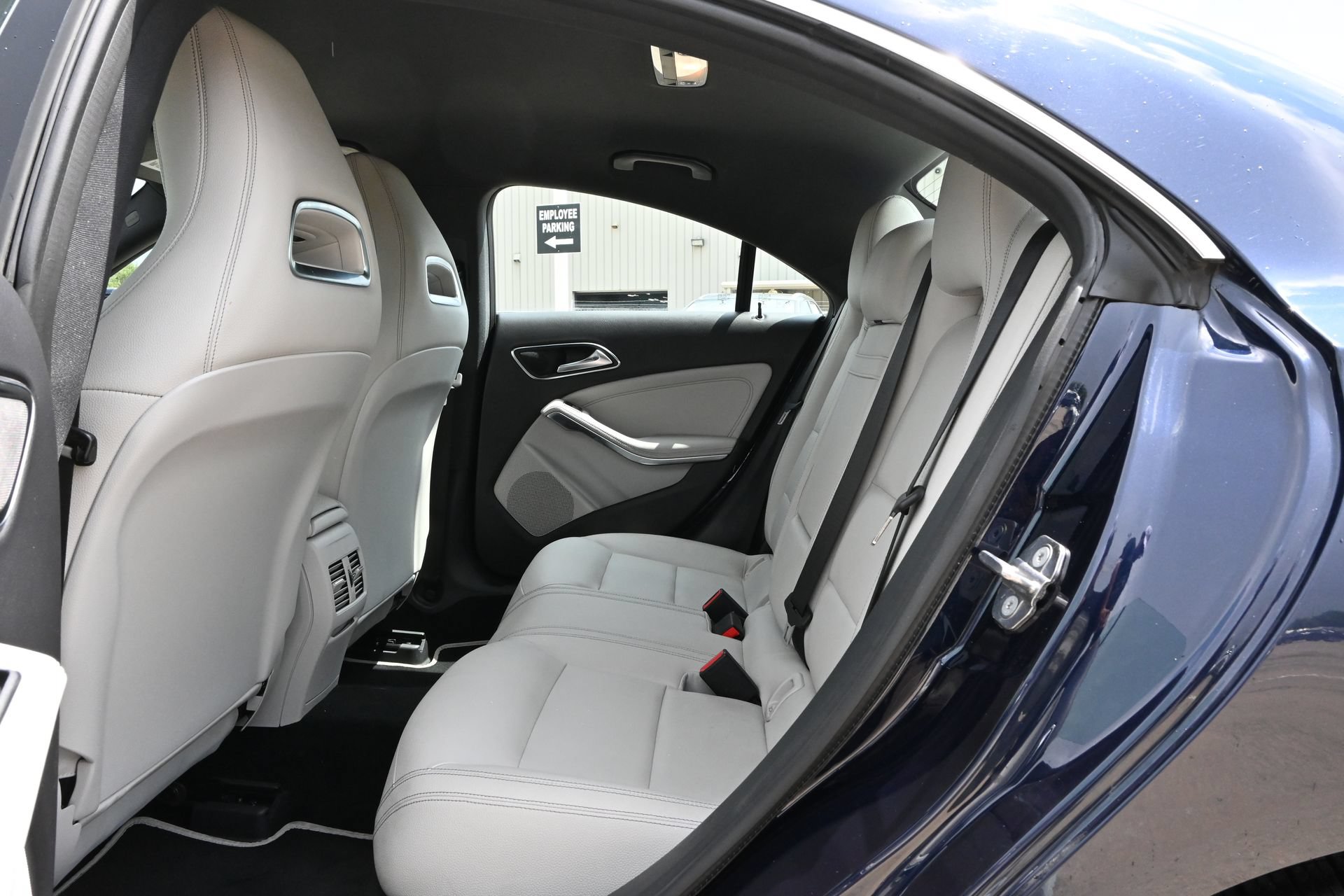 Used 2018 Mercedes-Benz CLA 250 4MATIC image 19