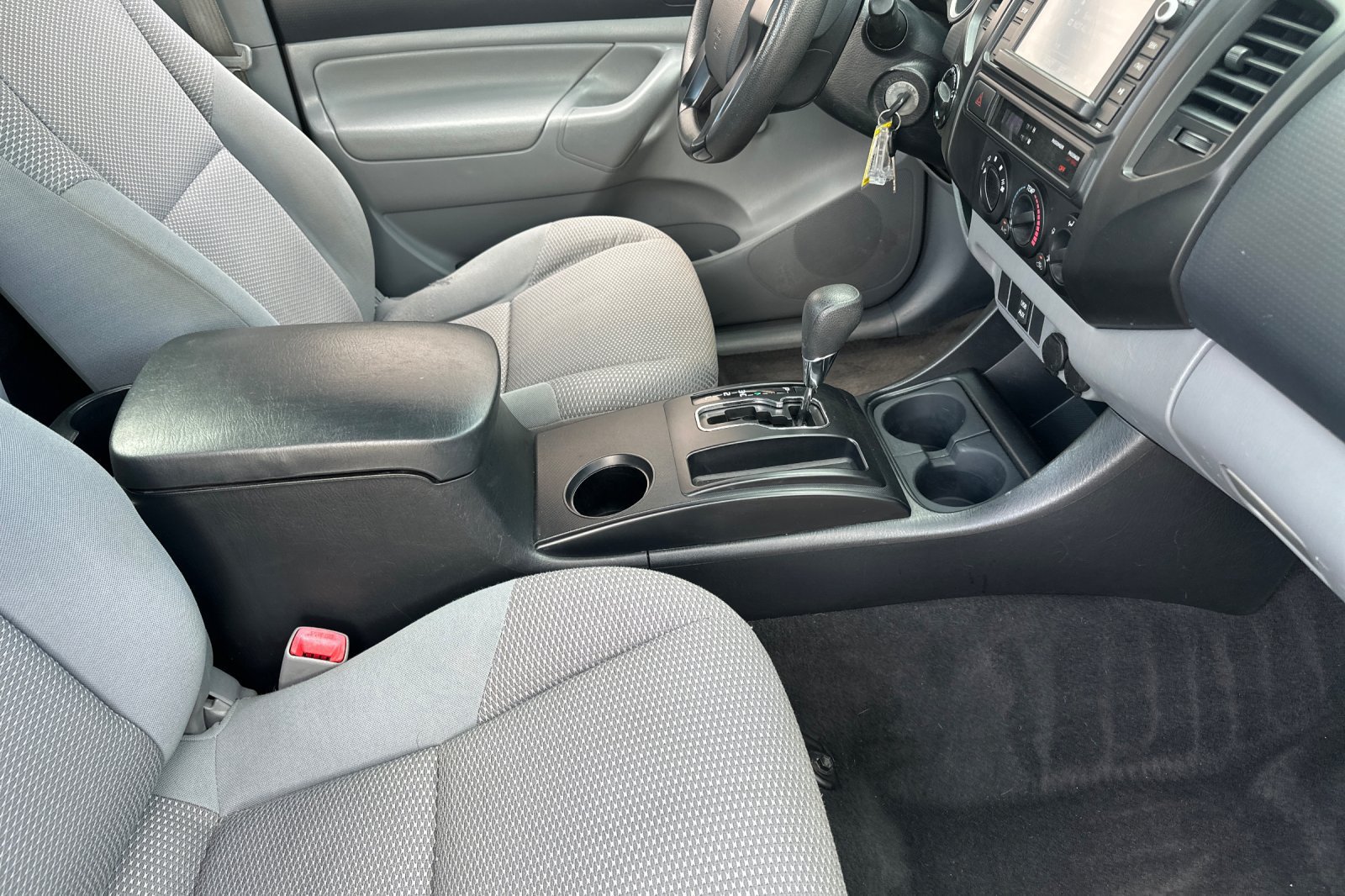 Used 2014 Toyota Tacoma 4x4 Regular Cab image 15