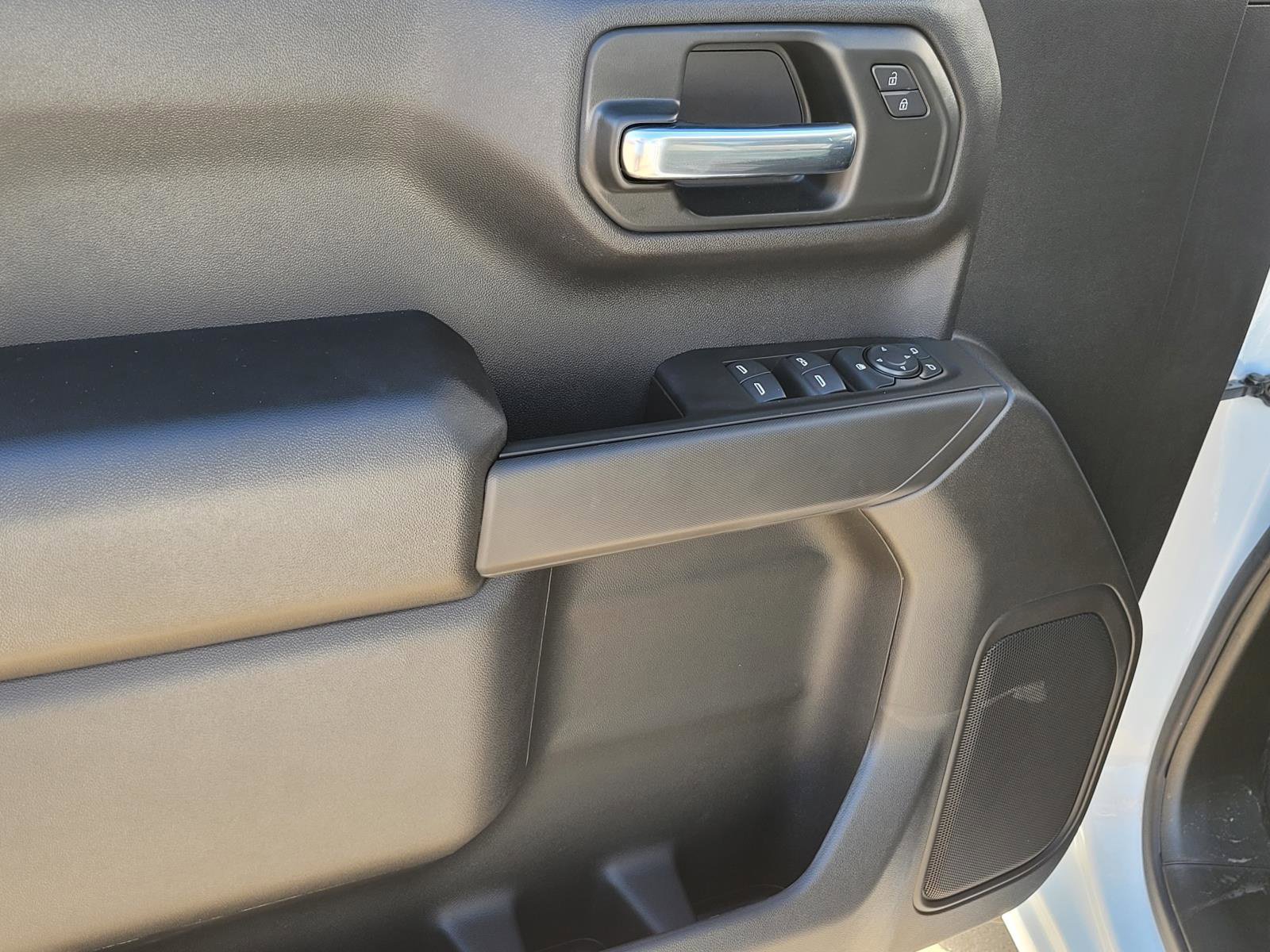 New 2026 Chevrolet Silverado 1500 Custom RWD image 12