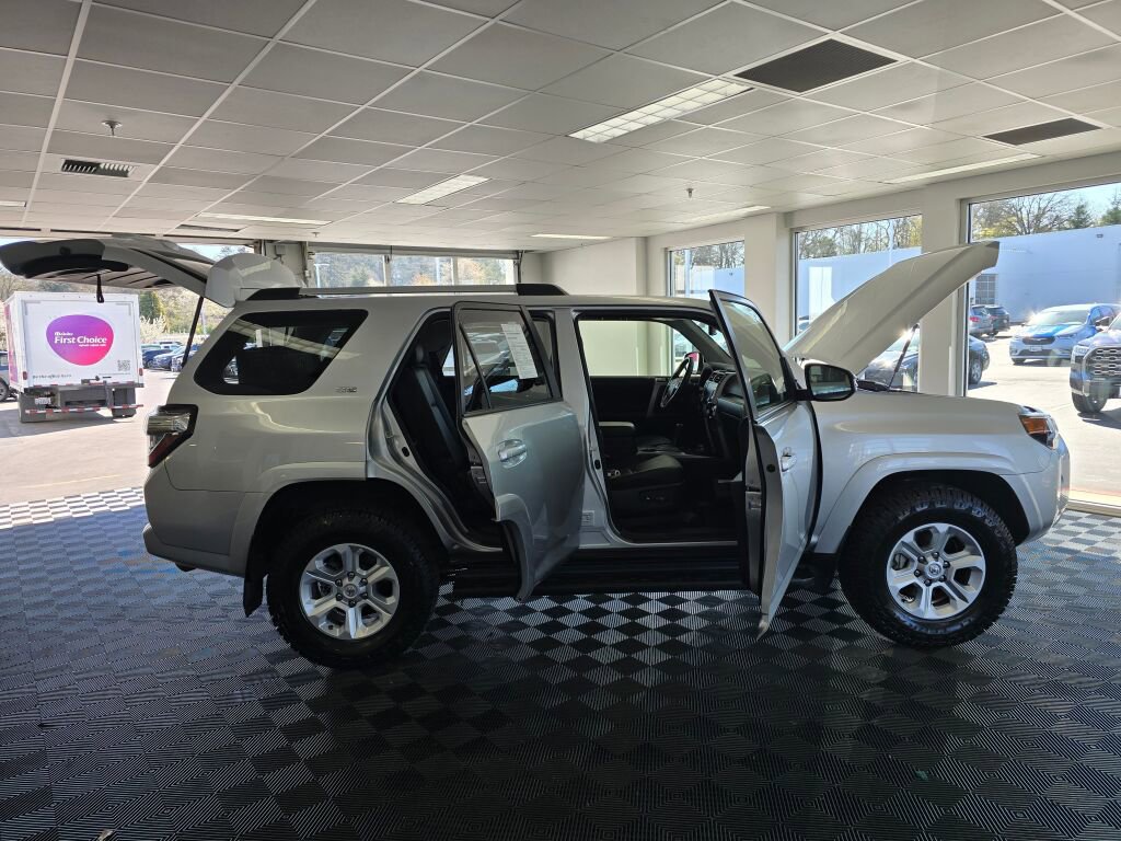 Used 2023 Toyota 4Runner SR5 Premium w/ Moonroof Package image 16