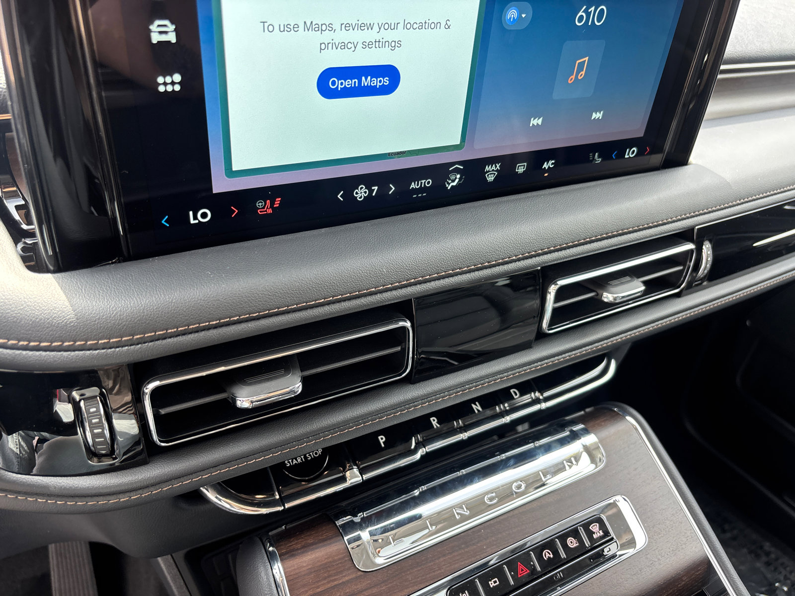 New 2025 Lincoln Aviator Reserve image 23