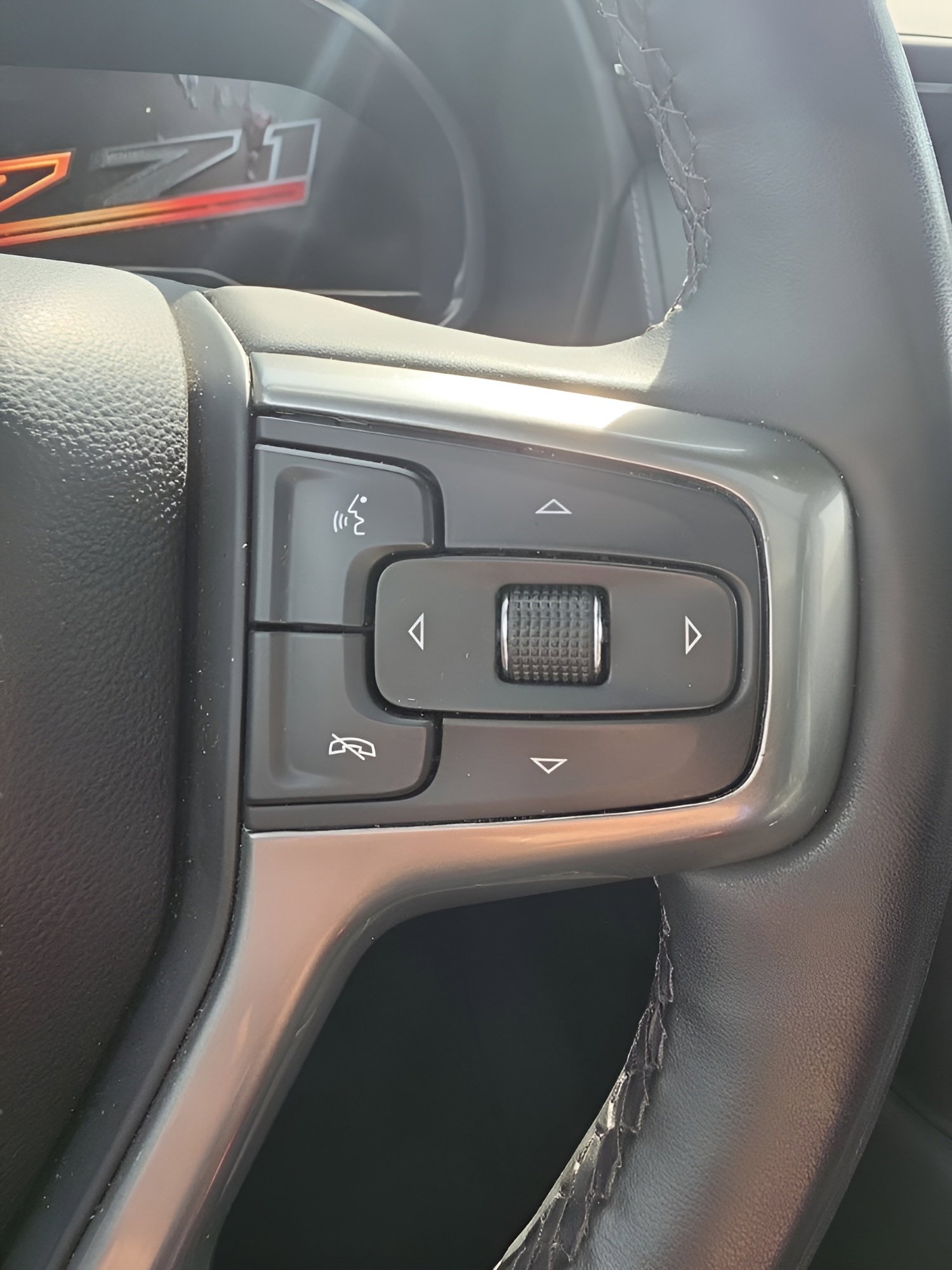 Used 2024 Chevrolet Tahoe Z71 w/ Luxury Package AWD/4WD image 23
