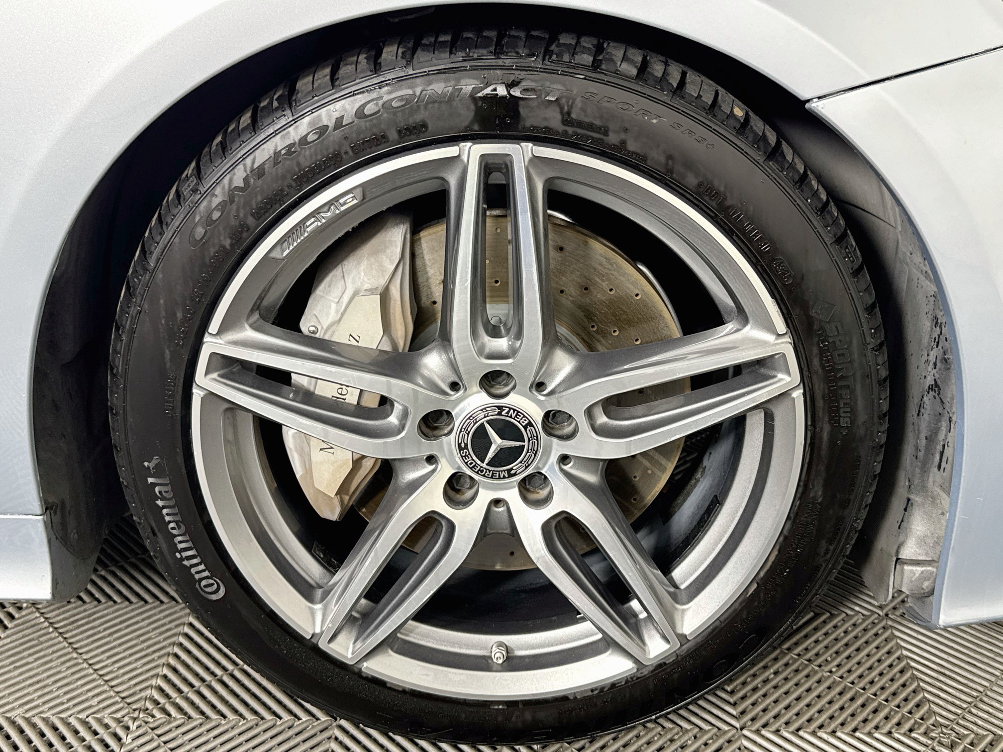 Used 2019 Mercedes-Benz E 450 Coupe w/ Parking Assistance Package image 25