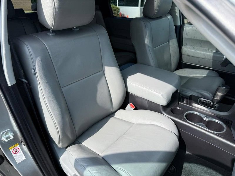 Used 2020 Toyota Sequoia Limited w/ Safety & Convenience Package AWD/4WD image 9