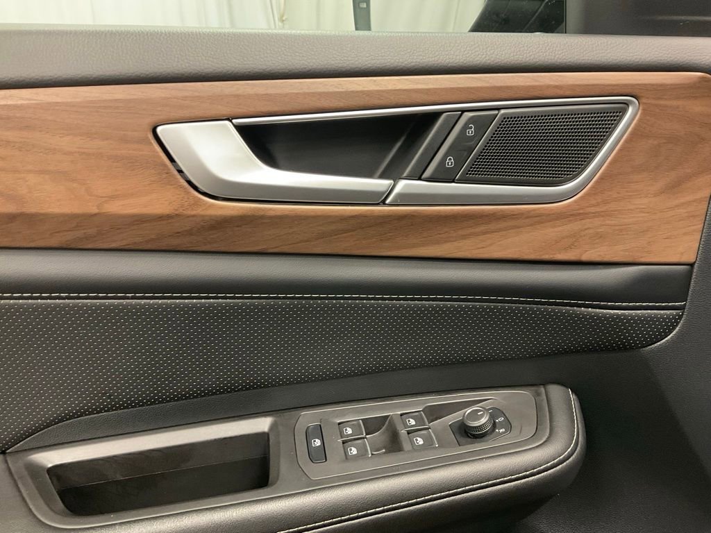 Used 2024 Volkswagen Atlas SE image 10