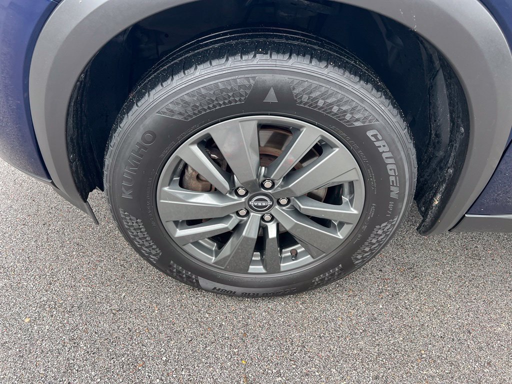 Used 2024 Nissan Pathfinder SV AWD/4WD image 12