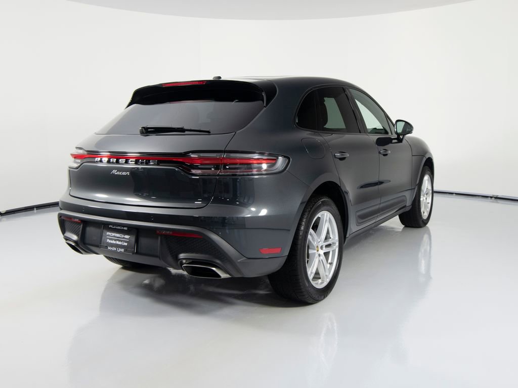 Certified 2025 Porsche Macan image 10