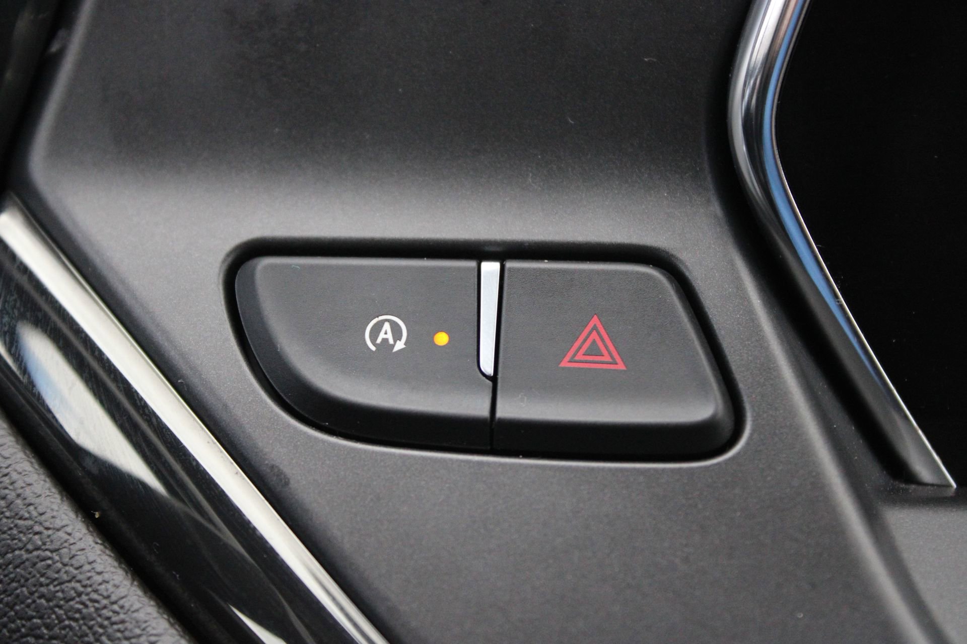 Used 2020 Chevrolet Blazer RS FWD image 35