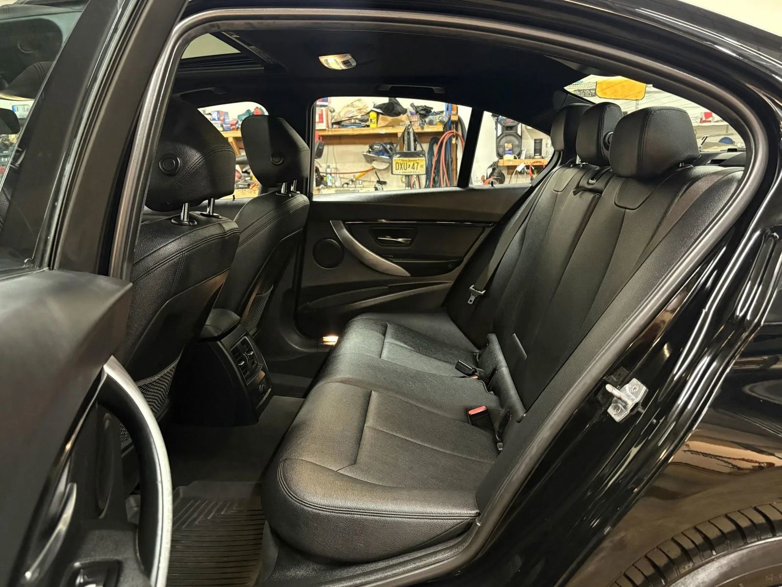 Used 2017 BMW 330i xDrive Sedan AWD/4WD image 24