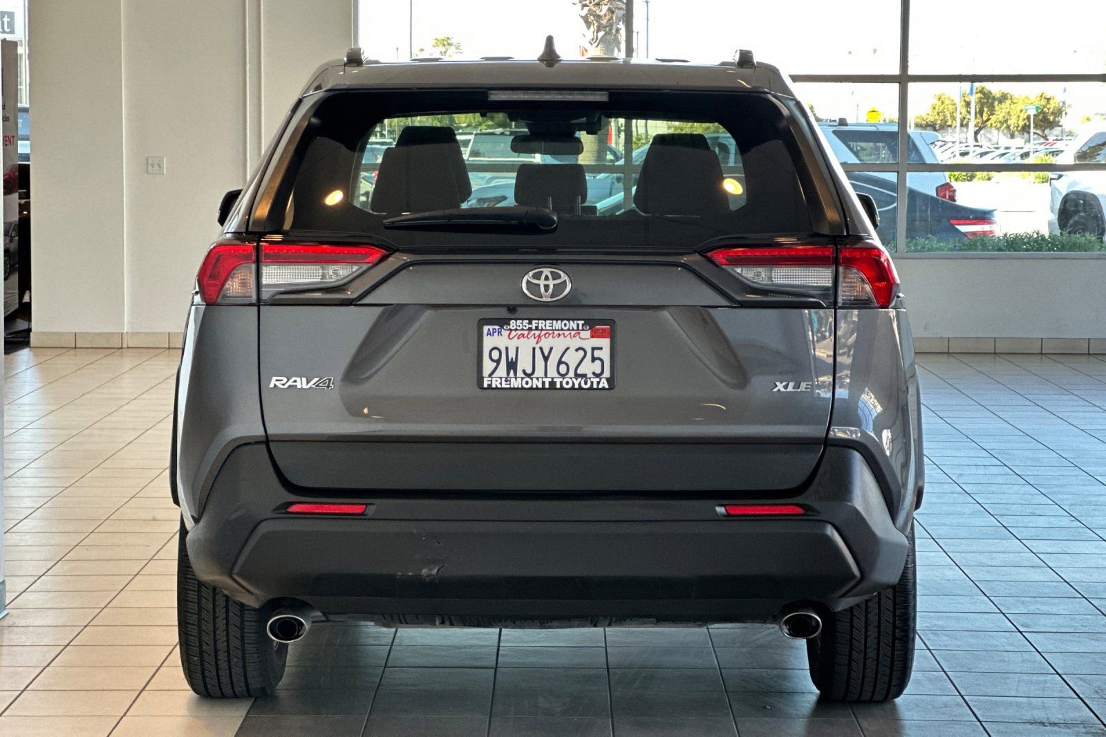 Certified 2022 Toyota RAV4 XLE w/ Convenience Package image 5