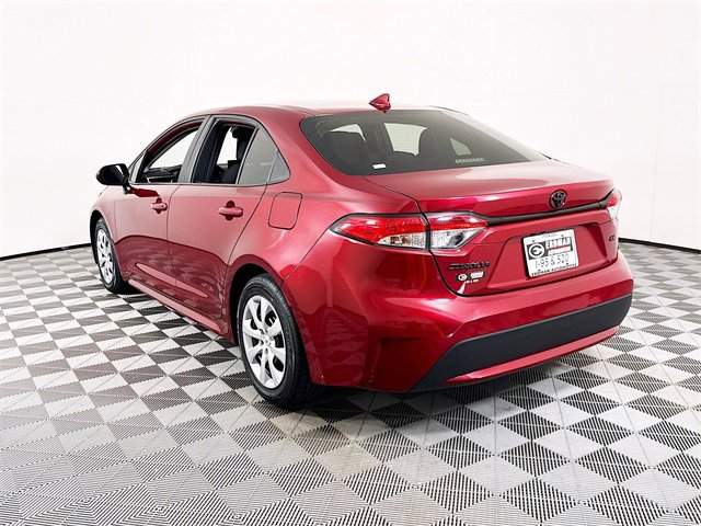 Used 2022 Toyota Corolla LE image 7