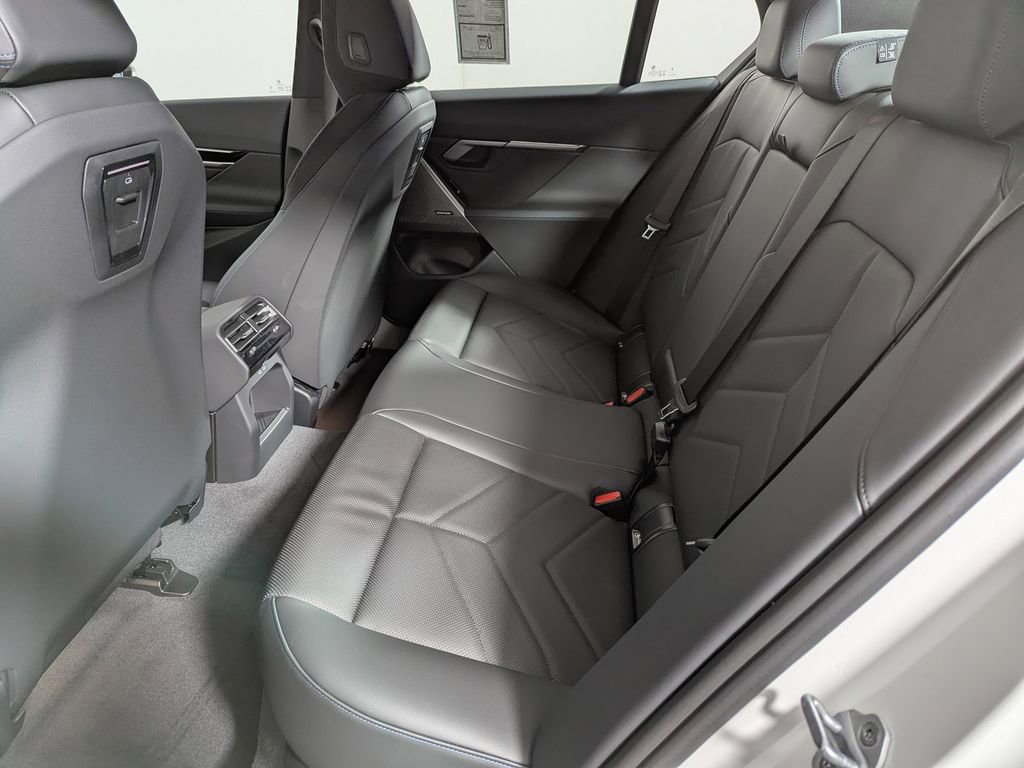 New 2026 BMW 530i xDrive w/ M Sport Package image 30