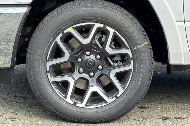 New 2025 RAM 1500 Laramie AWD/4WD image 25