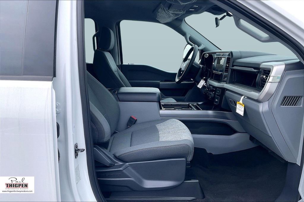 New 2026 Ford F350 XLT w/ FX4 Off-Road Package AWD/4WD image 8