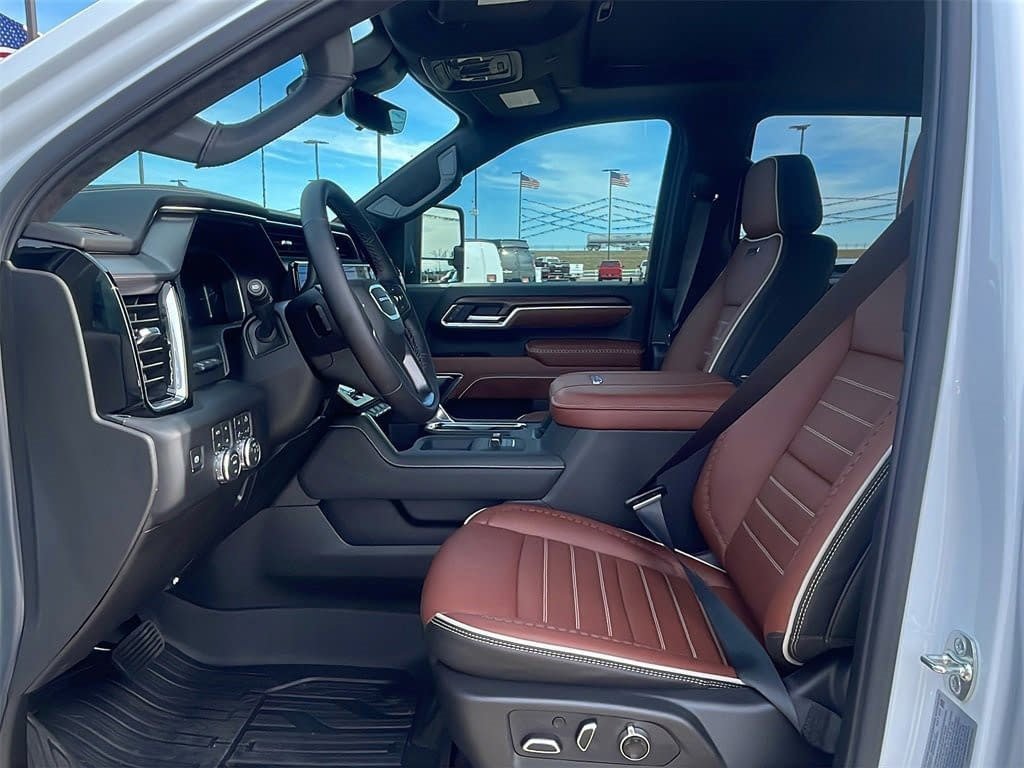 New 2026 GMC Sierra 2500 Denali Ultimate image 15