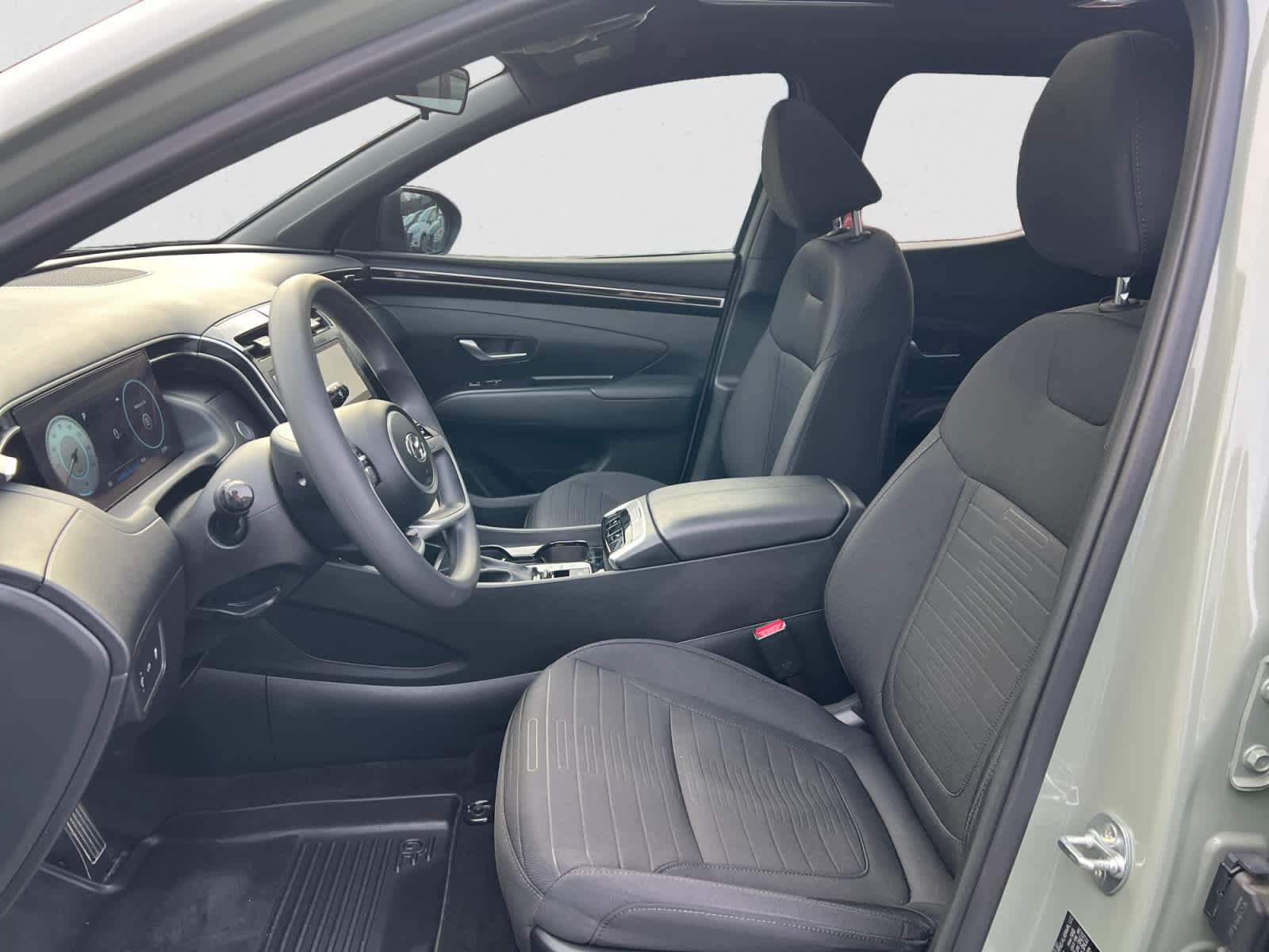 Used 2024 Hyundai Santa Cruz SEL w/ Activity Package FWD image 16