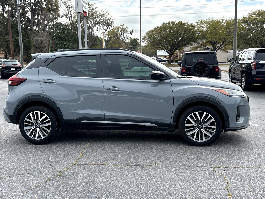 Used 2024 Nissan Kicks SR image 26