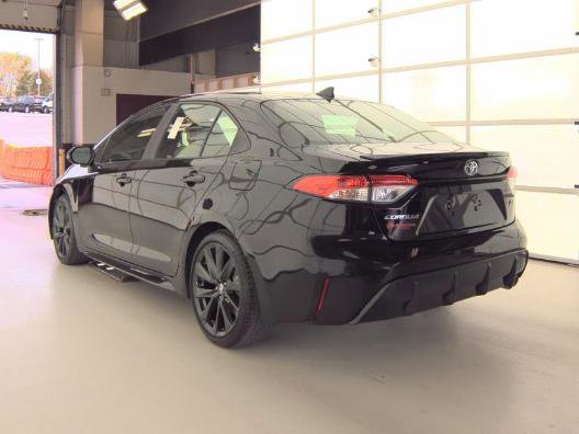 Used 2024 Toyota Corolla SE FWD image 3