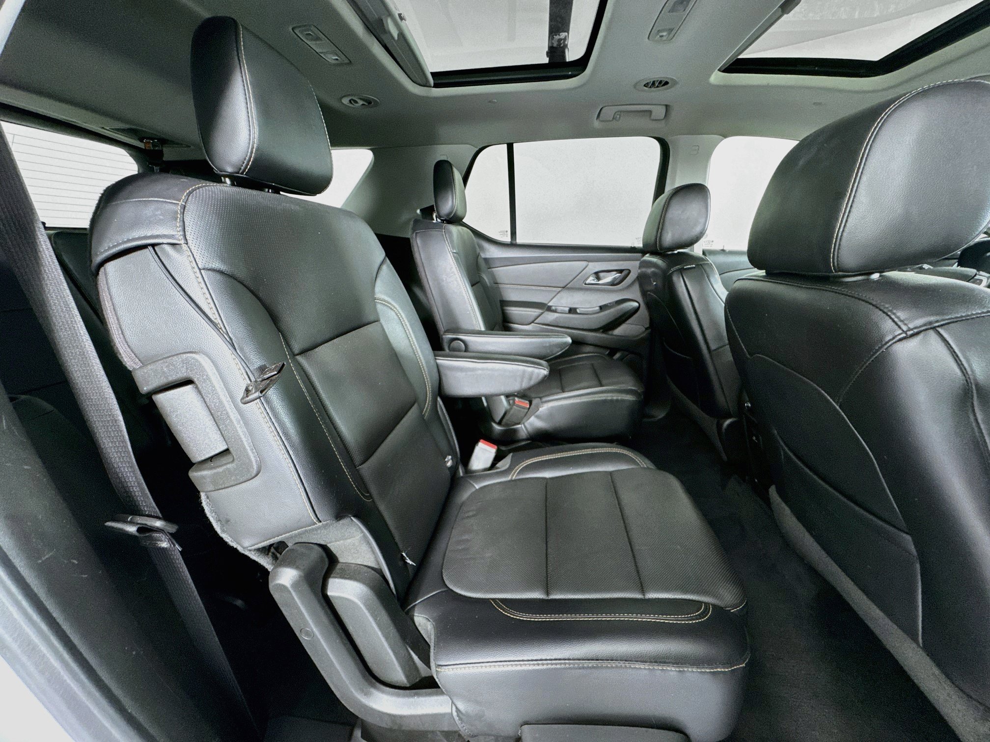 Used 2018 Chevrolet Traverse Premier w/ Redline Edition AWD/4WD image 30