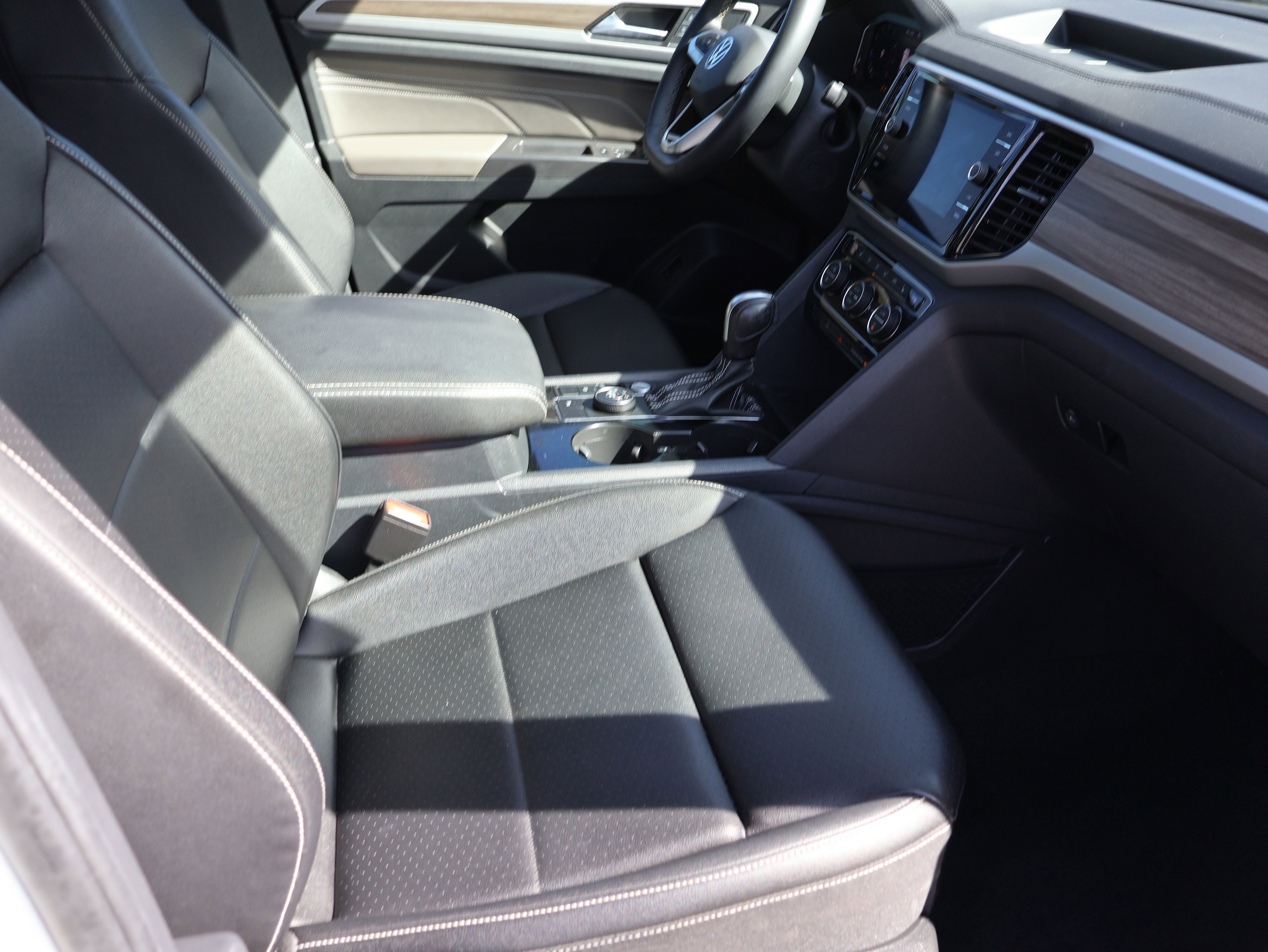 Used 2023 Volkswagen Atlas SEL image 11