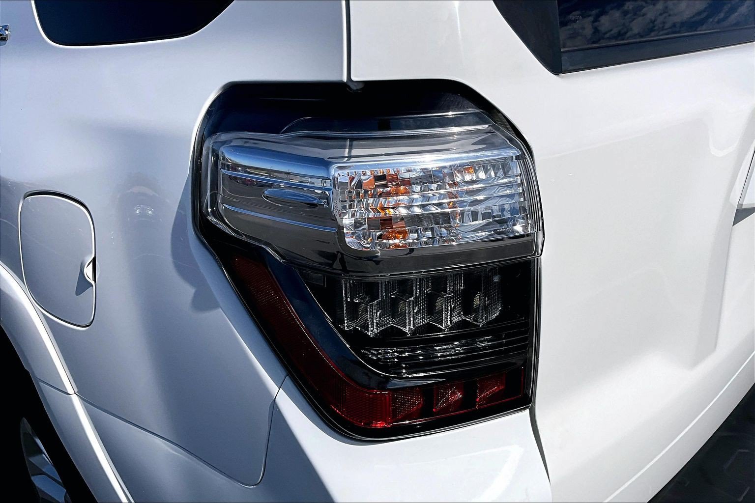 Used 2016 Toyota 4Runner SR5 w/ Convenience Package AWD/4WD image 29