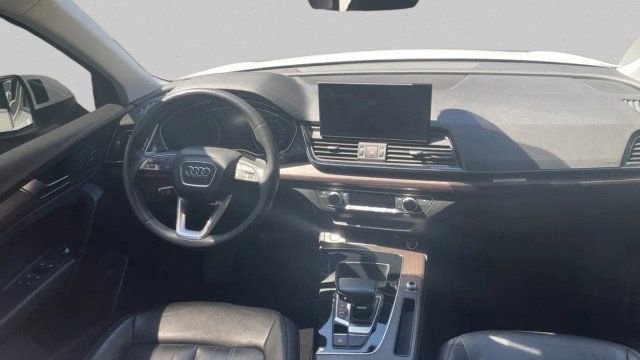 Used 2021 Audi Q5 2.0T Premium w/ Convenience Package AWD/4WD image 9