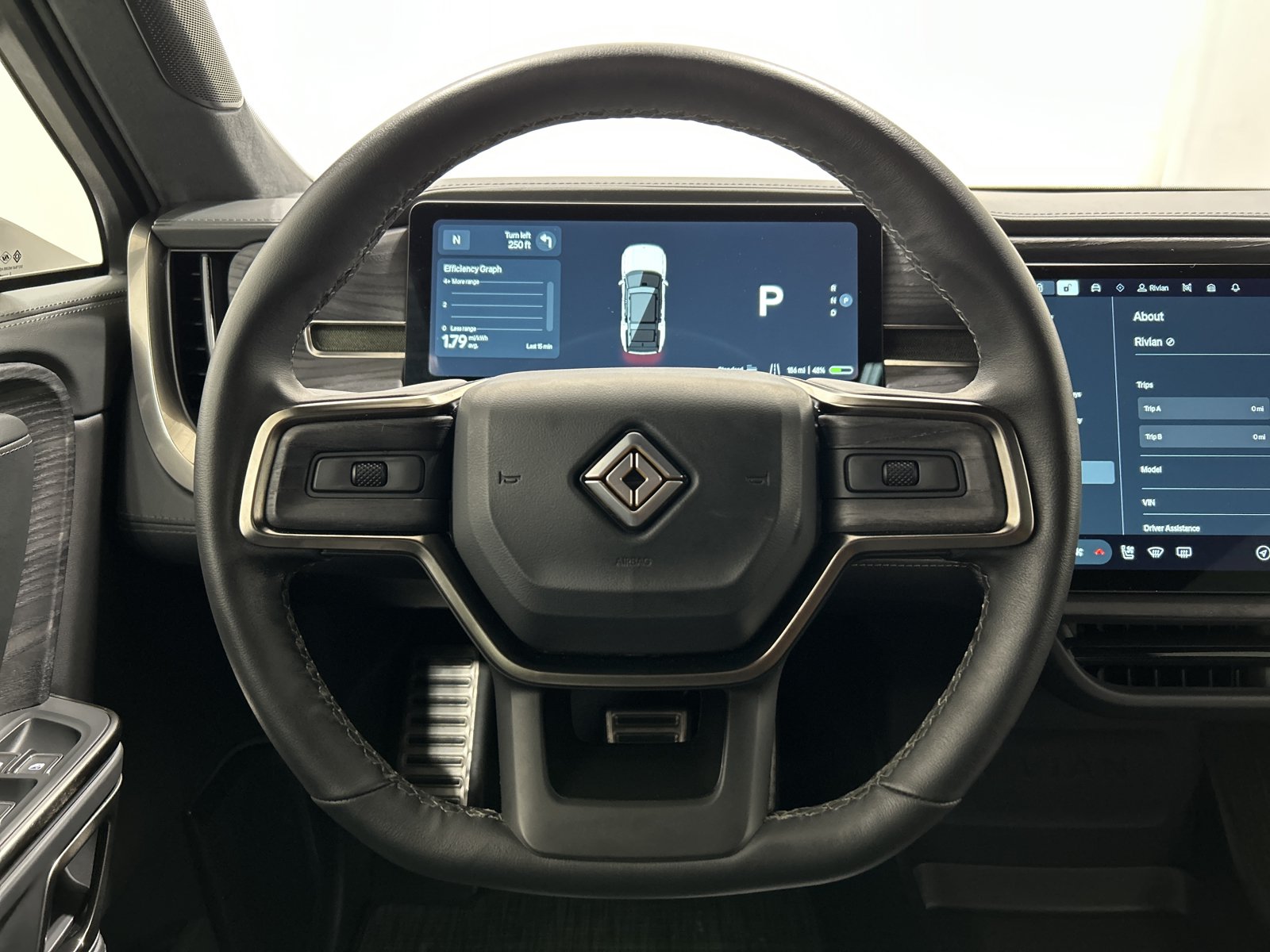 Used 2023 Rivian R1S Adventure AWD/4WD image 28