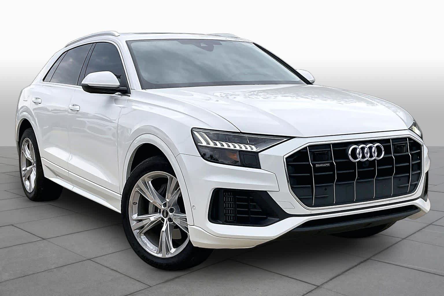 Used 2023 Audi Q8 Premium w/ Convenience Package AWD/4WD image 3