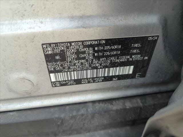 Used 2024 Toyota RAV4 SE w/ Convenience Package image 18