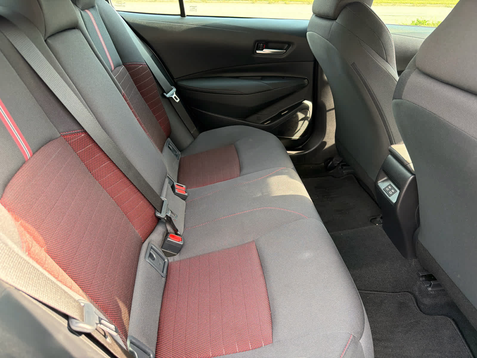 Used 2025 Toyota Corolla SE FWD image 10