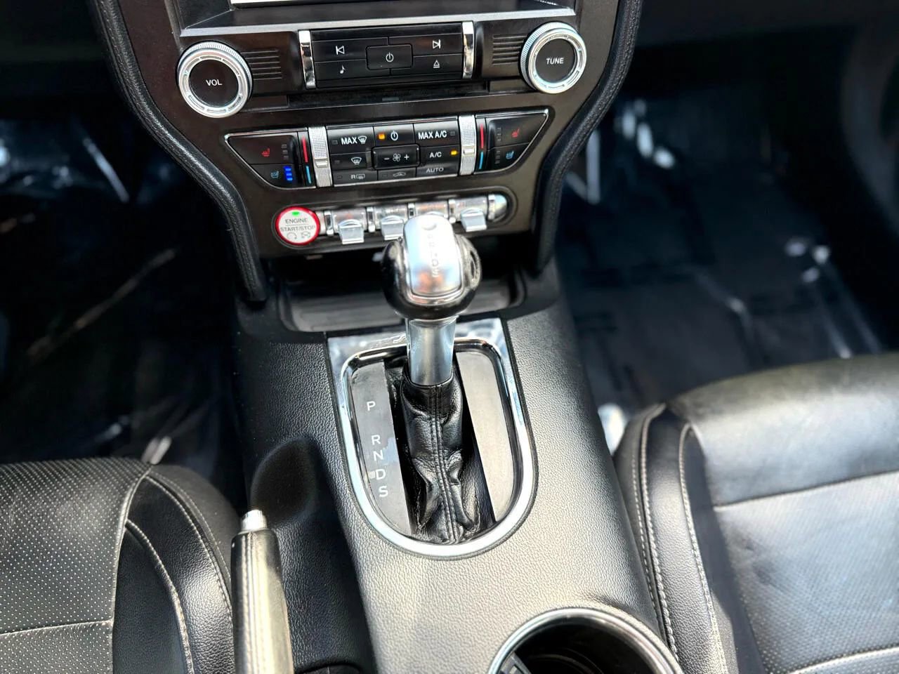 Used 2016 Ford Mustang Premium image 18