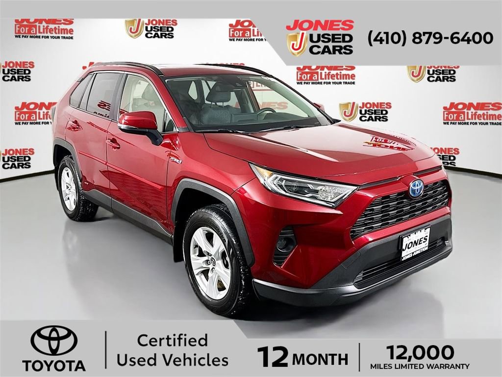 Certified 2021 Toyota RAV4 XLE w/ Convenience Package image 1