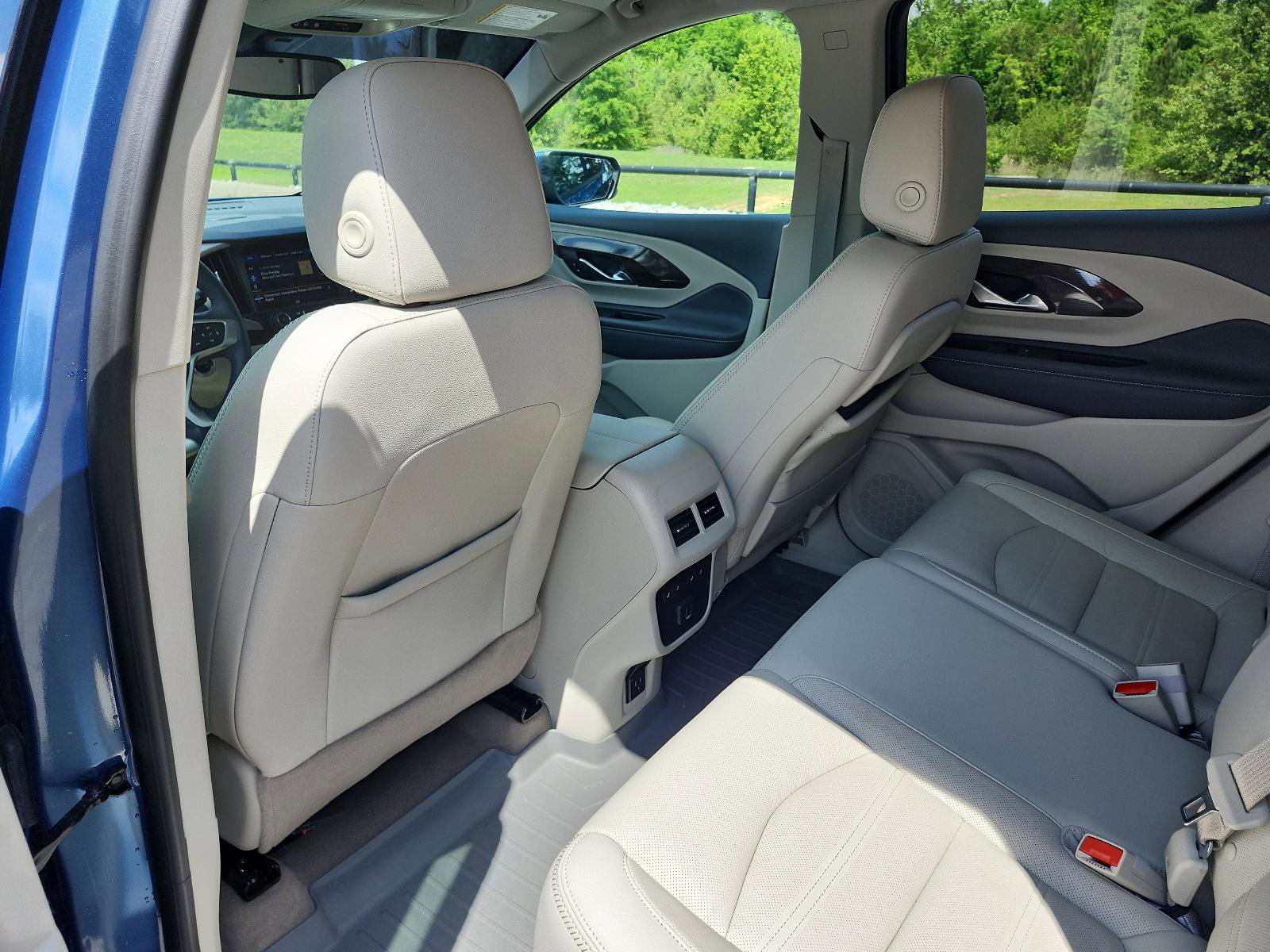 Certified 2024 GMC Terrain Denali w/ Denali Premium Package AWD/4WD image 13