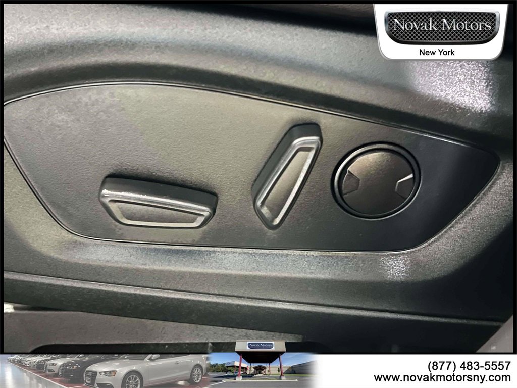 Used 2022 Ford Explorer XLT w/ Equipment Group 202A image 20