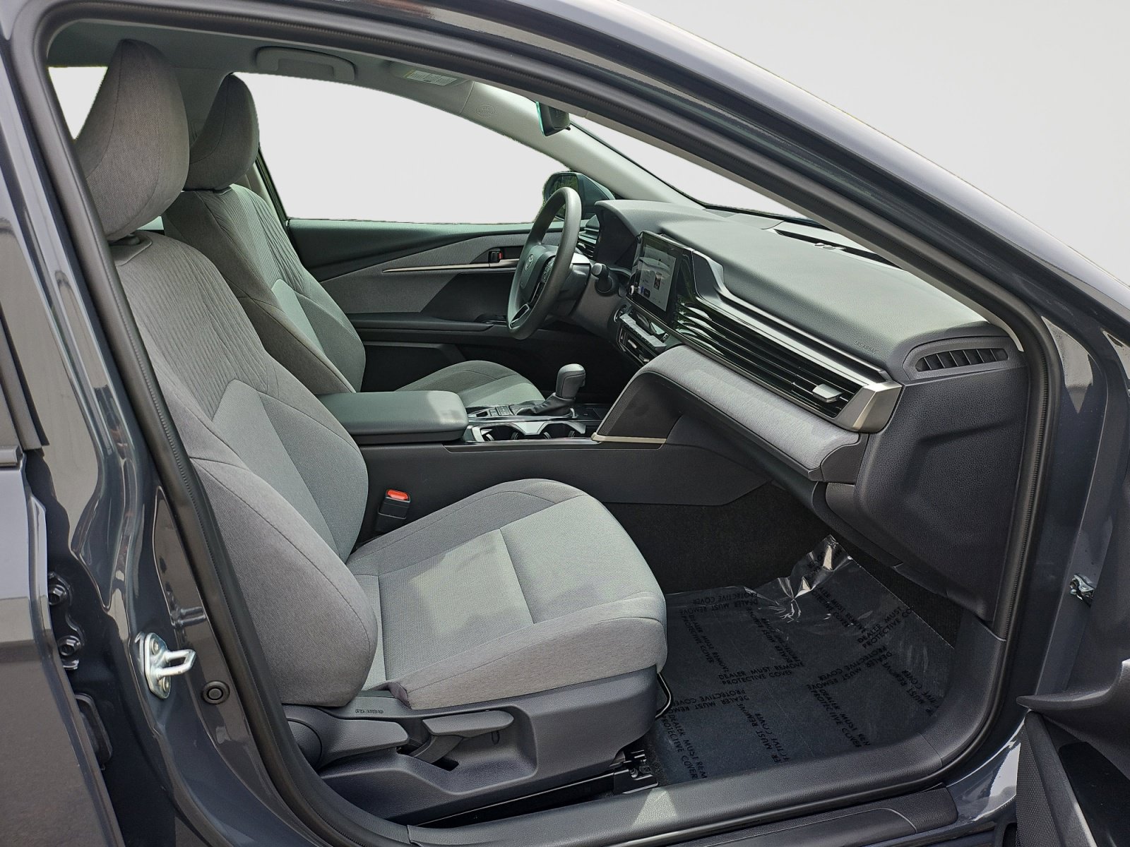 Used 2026 Toyota Camry LE FWD image 17