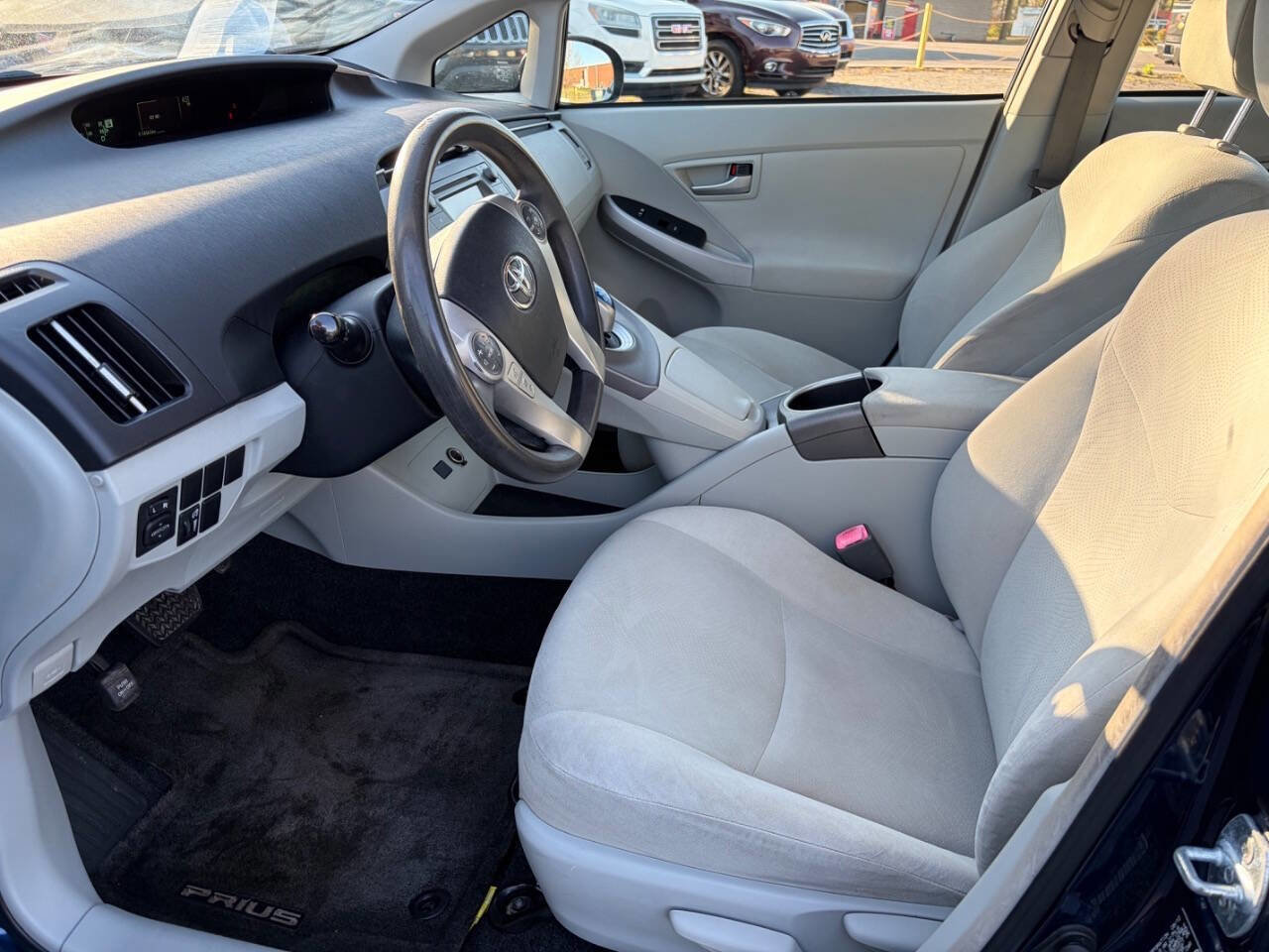 Used 2012 Toyota Prius Three image 10