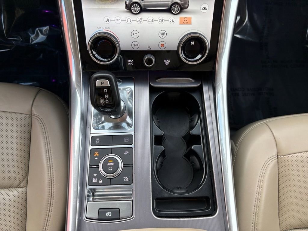 Used 2020 Land Rover Range Rover Sport HSE image 12