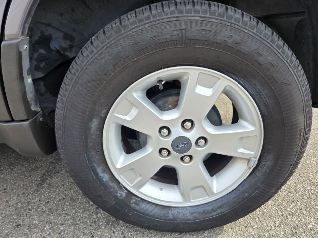 Used 2007 Ford Escape XLT FWD image 10