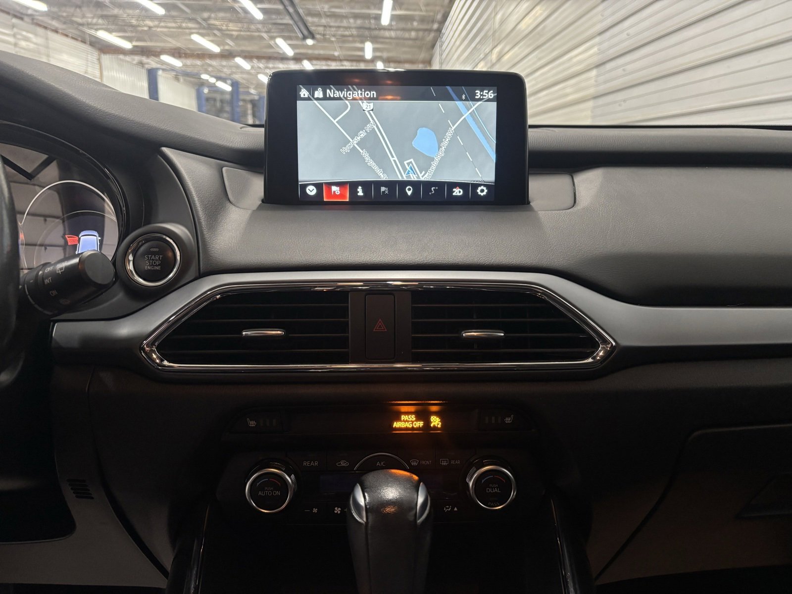 Used 2018 MAZDA CX-9 Touring w/ Touring Premium Package image 18