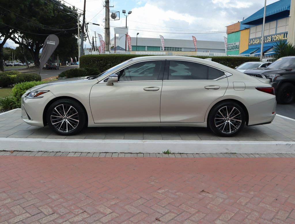 Used 2022 Lexus ES 350 w/ Premium Package image 8