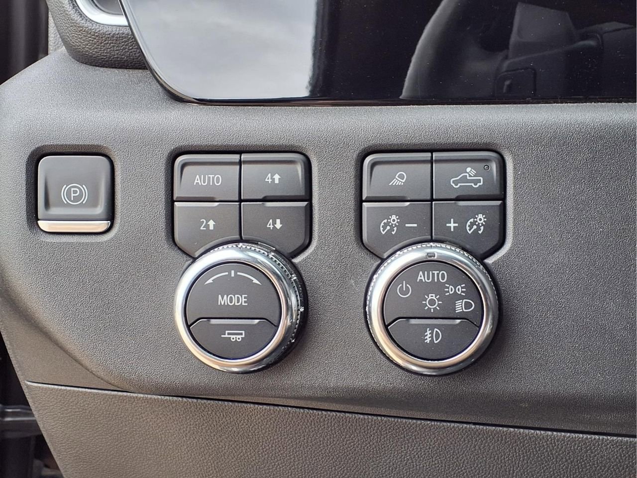 Used 2024 GMC Sierra 1500 Elevation w/ Elevation Premium Package image 17