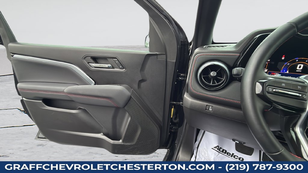 Used 2023 Chevrolet Colorado Z71 w/ Z71 Convenience Package 2 AWD/4WD image 26