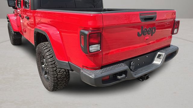 Used 2021 Jeep Gladiator Willys image 34