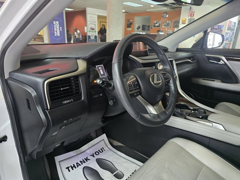 Used 2017 Lexus RX 350 AWD w/ Premium Package image 9
