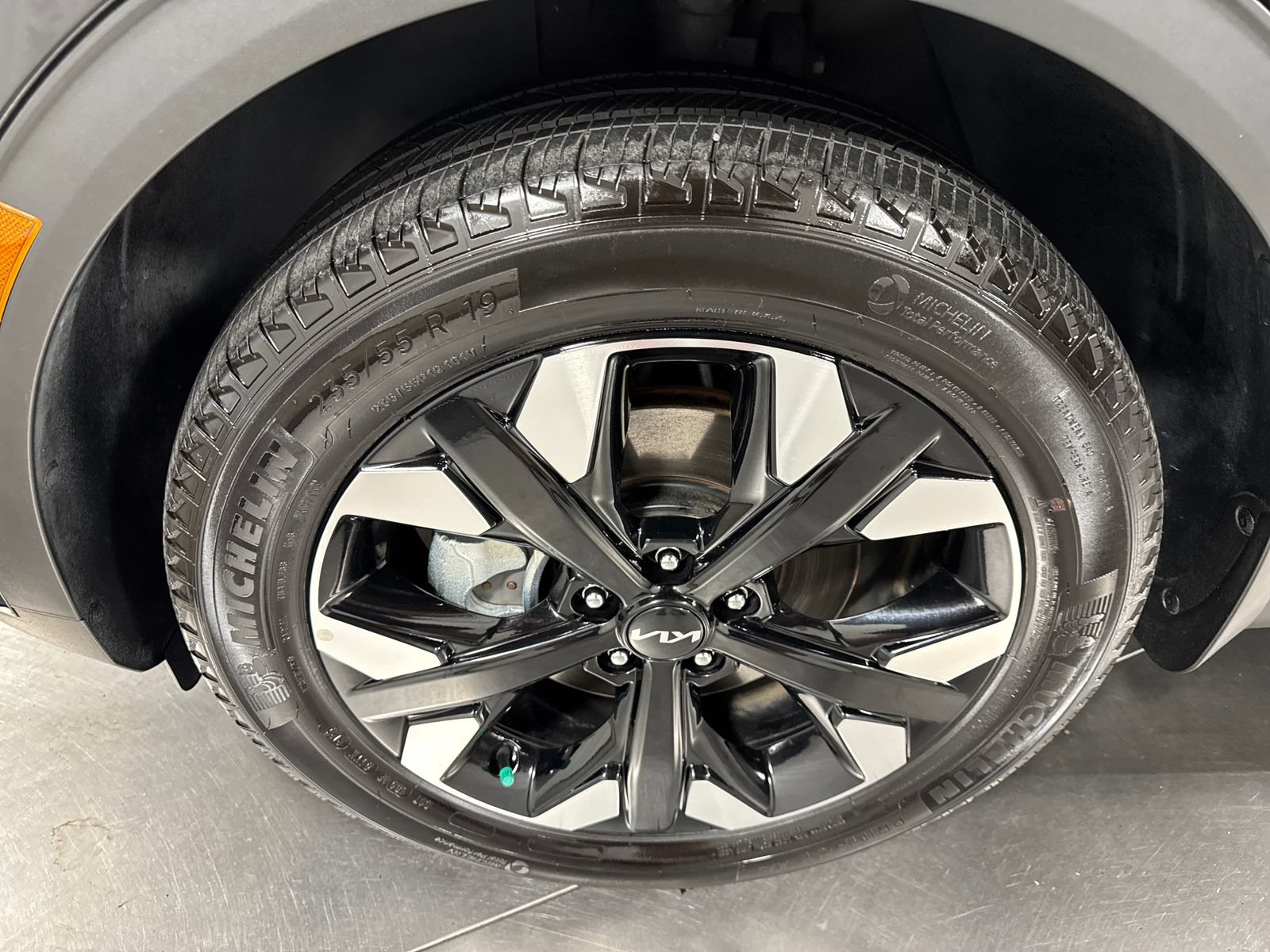 Certified 2023 Kia Sportage X-Line w/ X-Line Premium Package AWD/4WD image 2